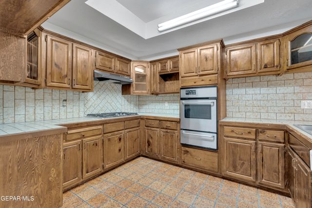 11732 CASA VIEW Drive, El Paso, TX 79936