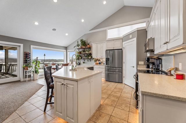 36074 Old Homer Road, Winona, MN 55987