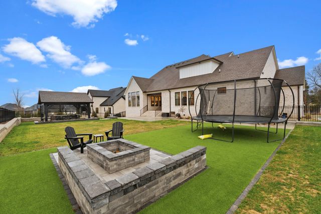 4664 Majestic Meadows Dr, Arrington, TN 37014