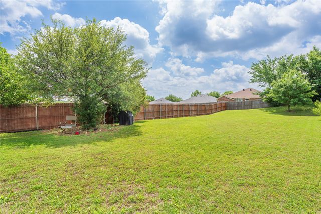 8100 Colbi Lane, Fort Worth, TX 76120