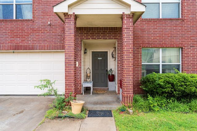 8100 Colbi Lane, Fort Worth, TX 76120