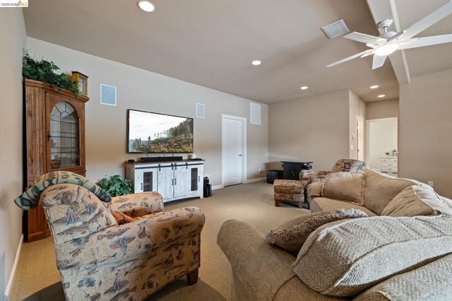 20312 Pine Mountain Dr., Groveland, CA 95321