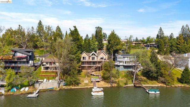 20312 Pine Mountain Dr., Groveland, CA 95321