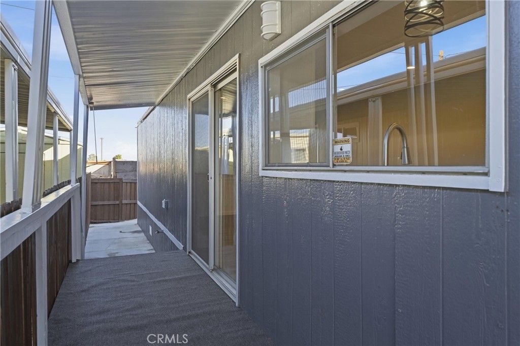 Image 17 of property listing at 3157 E Avenue I F11, Lancaster, CA 93535