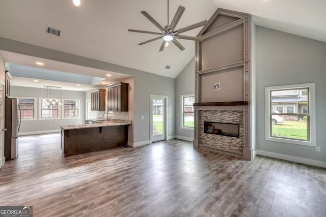 98 Brett Way, Hiawassee, GA 30546