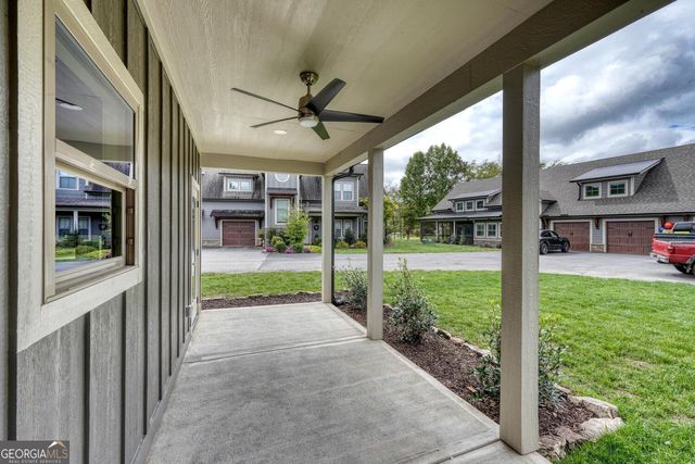 98 Brett Way, Hiawassee, GA 30546