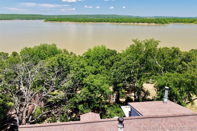 36 Hilltop, Mcalester, OK 74501