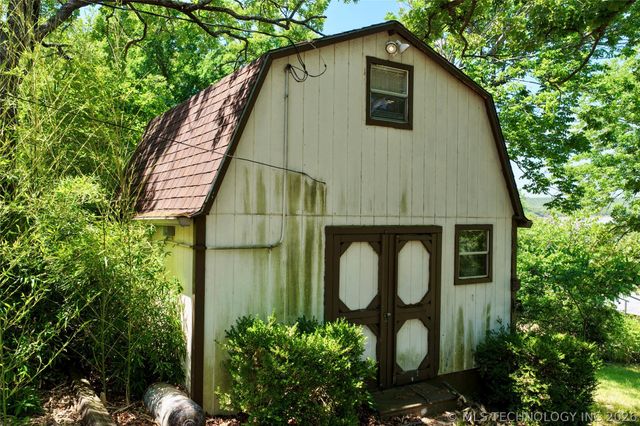 36 Hilltop, Mcalester, OK 74501