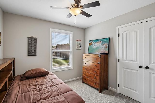 1000 NW Crestwood Drive, Grain Valley, MO 64029