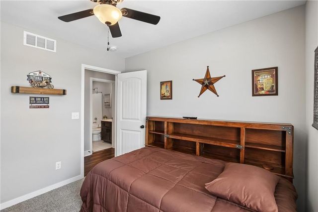 1000 NW Crestwood Drive, Grain Valley, MO 64029