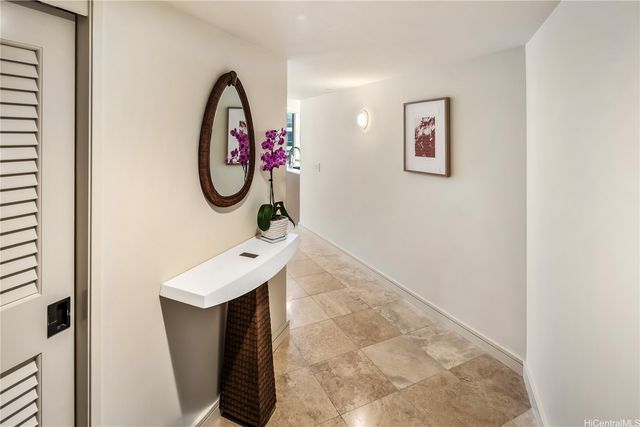 223 Saratoga Road 1502, Honolulu, HI 96815