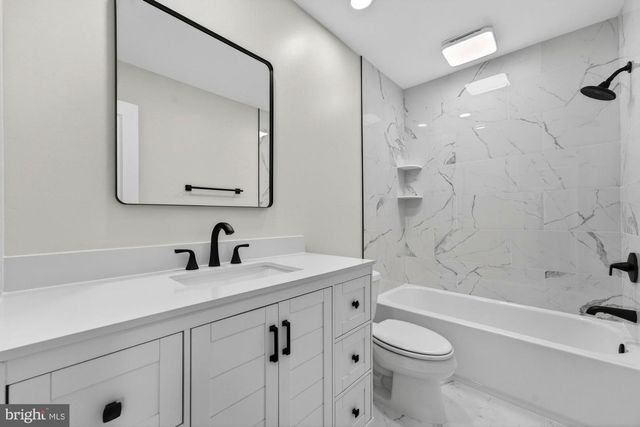 8612 COTTAGE ST SW, Vienna, VA 22180