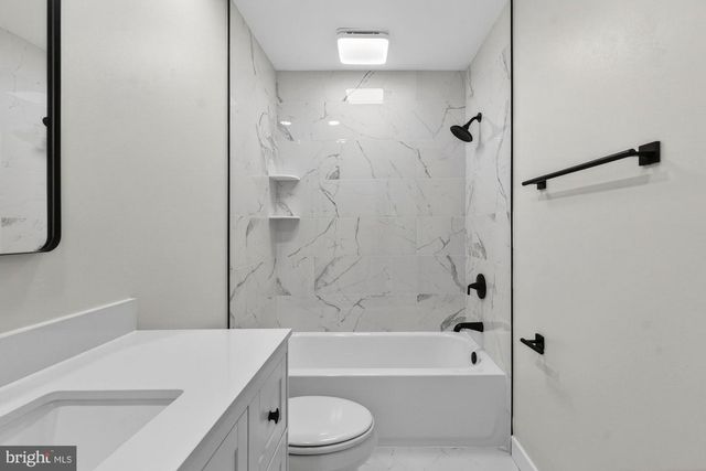 8612 COTTAGE ST SW, Vienna, VA 22180