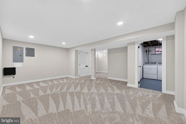 8612 COTTAGE ST SW, Vienna, VA 22180