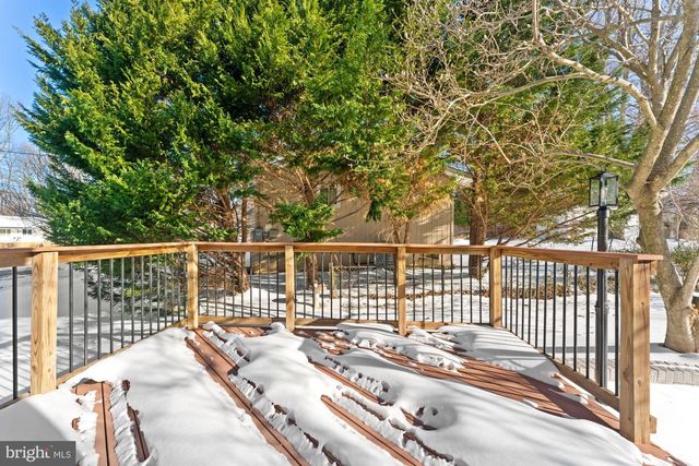 8612 COTTAGE ST SW, Vienna, VA 22180