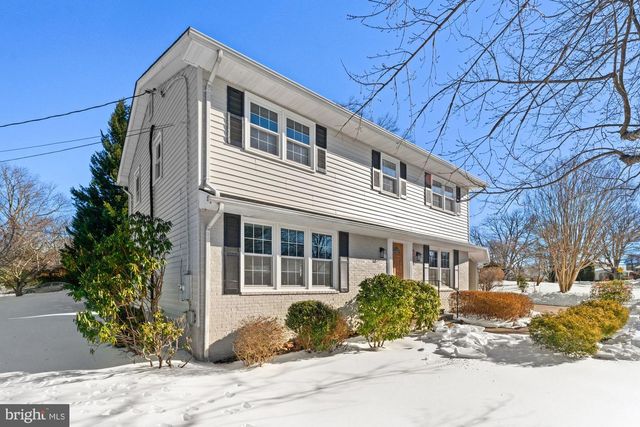 8612 COTTAGE ST SW, Vienna, VA 22180