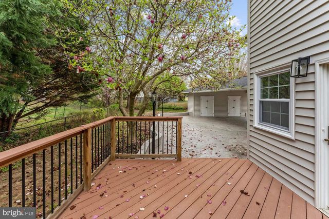 8612 COTTAGE ST, Vienna, VA 22180