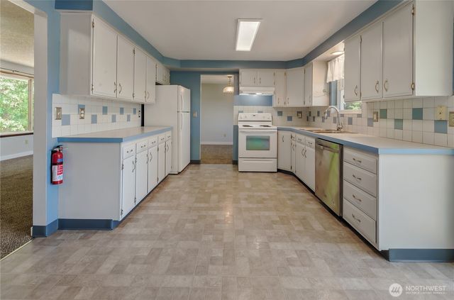 8811 83rd Avenue SE, Olympia, WA 98513