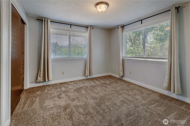 8811 83rd Avenue SE, Olympia, WA 98513
