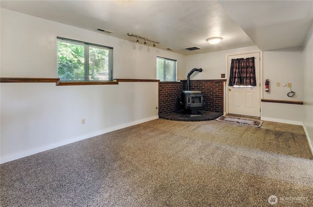8811 83rd Avenue SE, Olympia, WA 98513