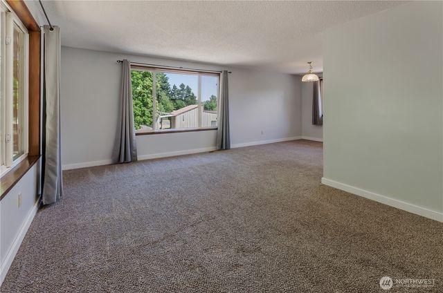 8811 83rd Avenue SE, Olympia, WA 98513