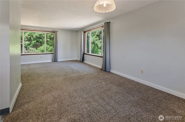 8811 83rd Avenue SE, Olympia, WA 98513