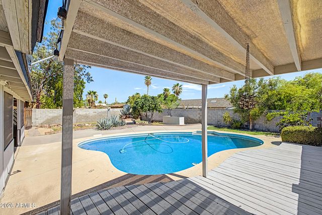 9041 E GARY Lane, Mesa, AZ 85207