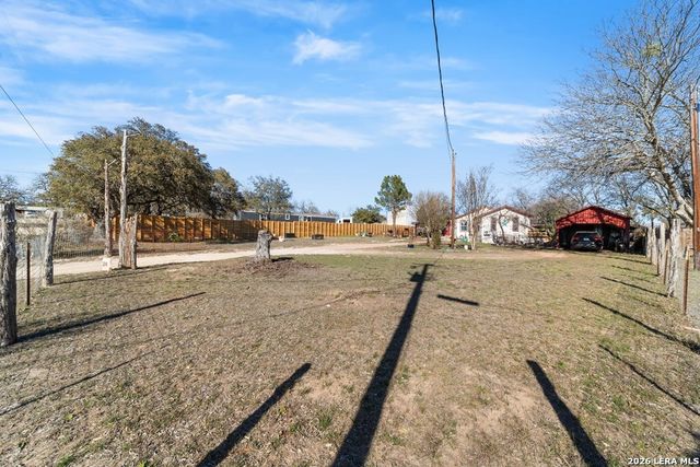 117 Reading Ave, Center Point, TX 78010