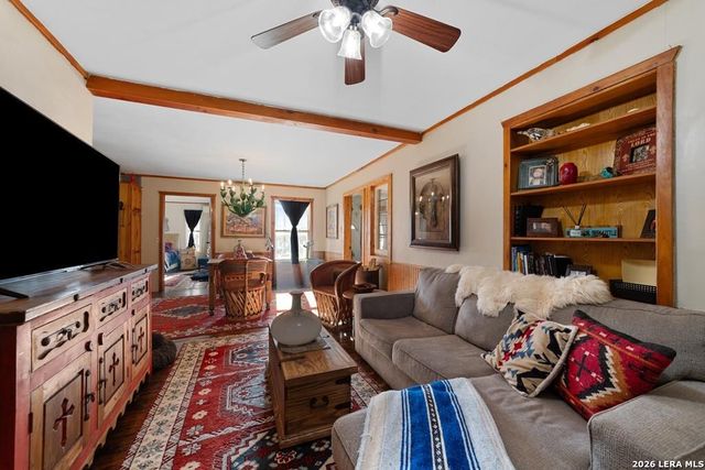 117 Reading Ave, Center Point, TX 78010