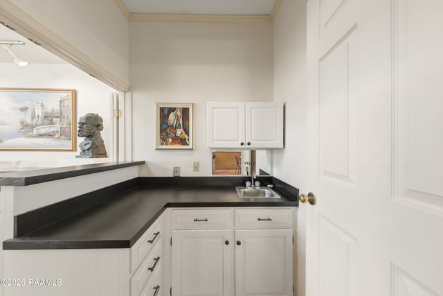 404 Comanche Drive, Lafayette, LA 70503