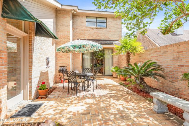 404 Comanche Drive, Lafayette, LA 70503