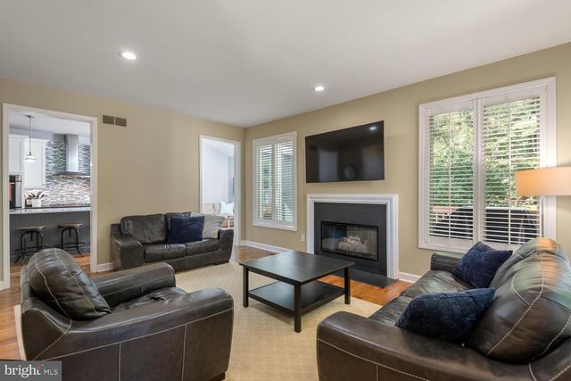 40 HORSESHOE LN, Newtown Square, PA 19073
