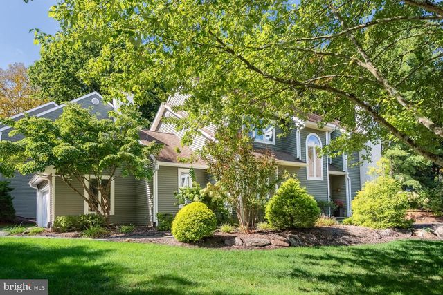 40 HORSESHOE LN, Newtown Square, PA 19073