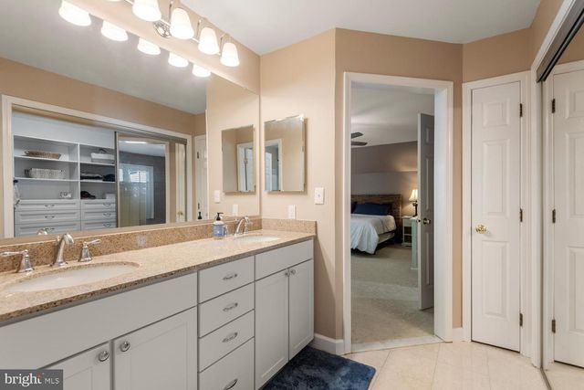 40 HORSESHOE LN, Newtown Square, PA 19073