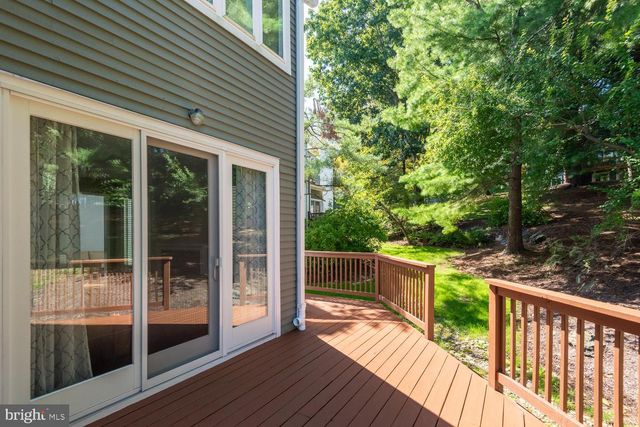 40 HORSESHOE LN, Newtown Square, PA 19073