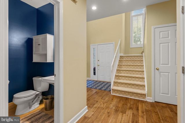 40 HORSESHOE LN, Newtown Square, PA 19073