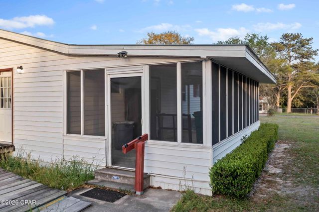 1845 Third Avenue, Wausau, FL 32463