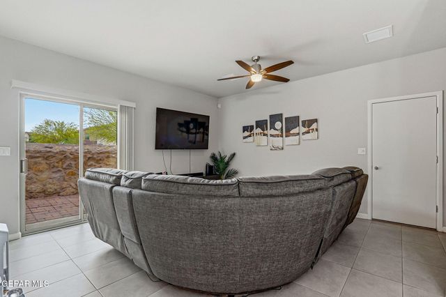 6657 BOULDER CANYON Lane, El Paso, TX 79912