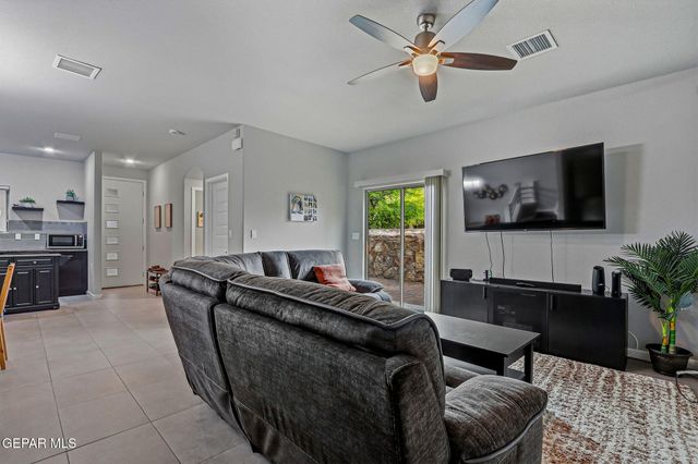 6657 BOULDER CANYON Lane, El Paso, TX 79912