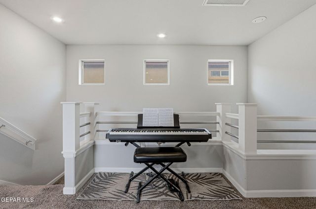 6657 BOULDER CANYON Lane, El Paso, TX 79912