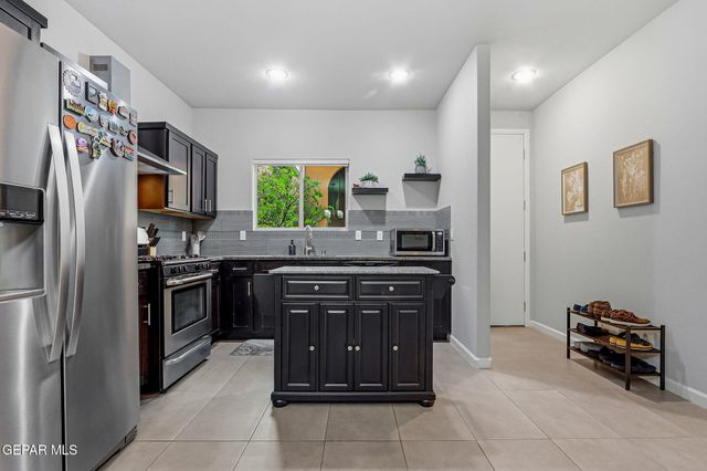 6657 BOULDER CANYON Lane, El Paso, TX 79912