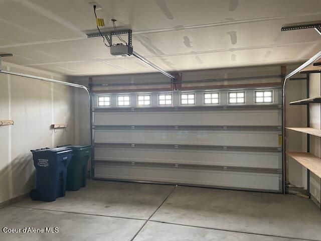 3191 N SHERWOOD DR, Coeur D'alene, ID 83815