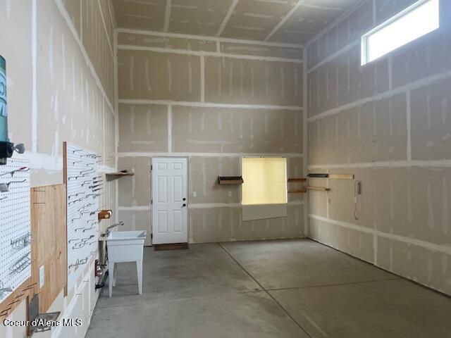 3191 N SHERWOOD DR, Coeur D'alene, ID 83815