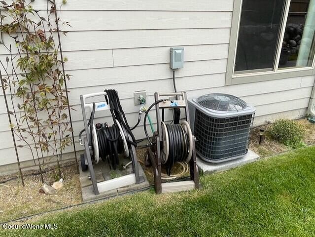 3191 N SHERWOOD DR, Coeur D'alene, ID 83815