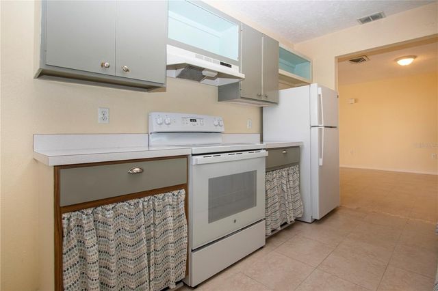 1008 ORCHID LANE, Bradenton, FL 34208