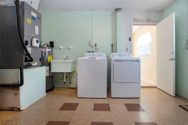1008 ORCHID LANE, Bradenton, FL 34208