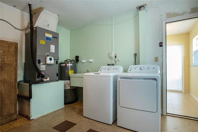 1008 ORCHID LANE, Bradenton, FL 34208