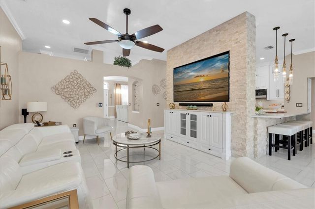 2718 BRIANHOLLY DRIVE, Valrico, FL 33596