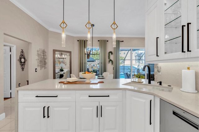 2718 BRIANHOLLY DRIVE, Valrico, FL 33596