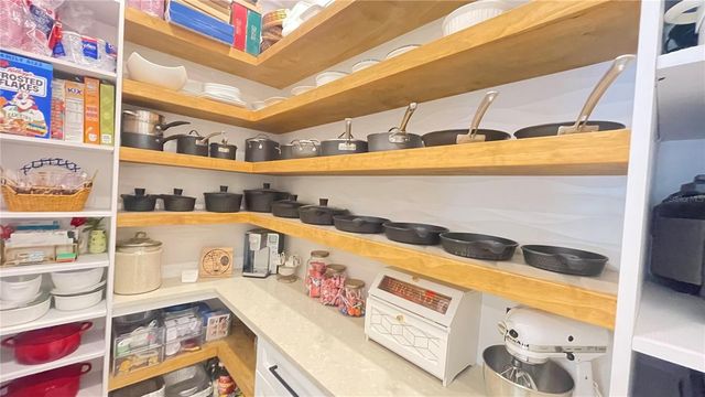 2718 BRIANHOLLY DRIVE, Valrico, FL 33596